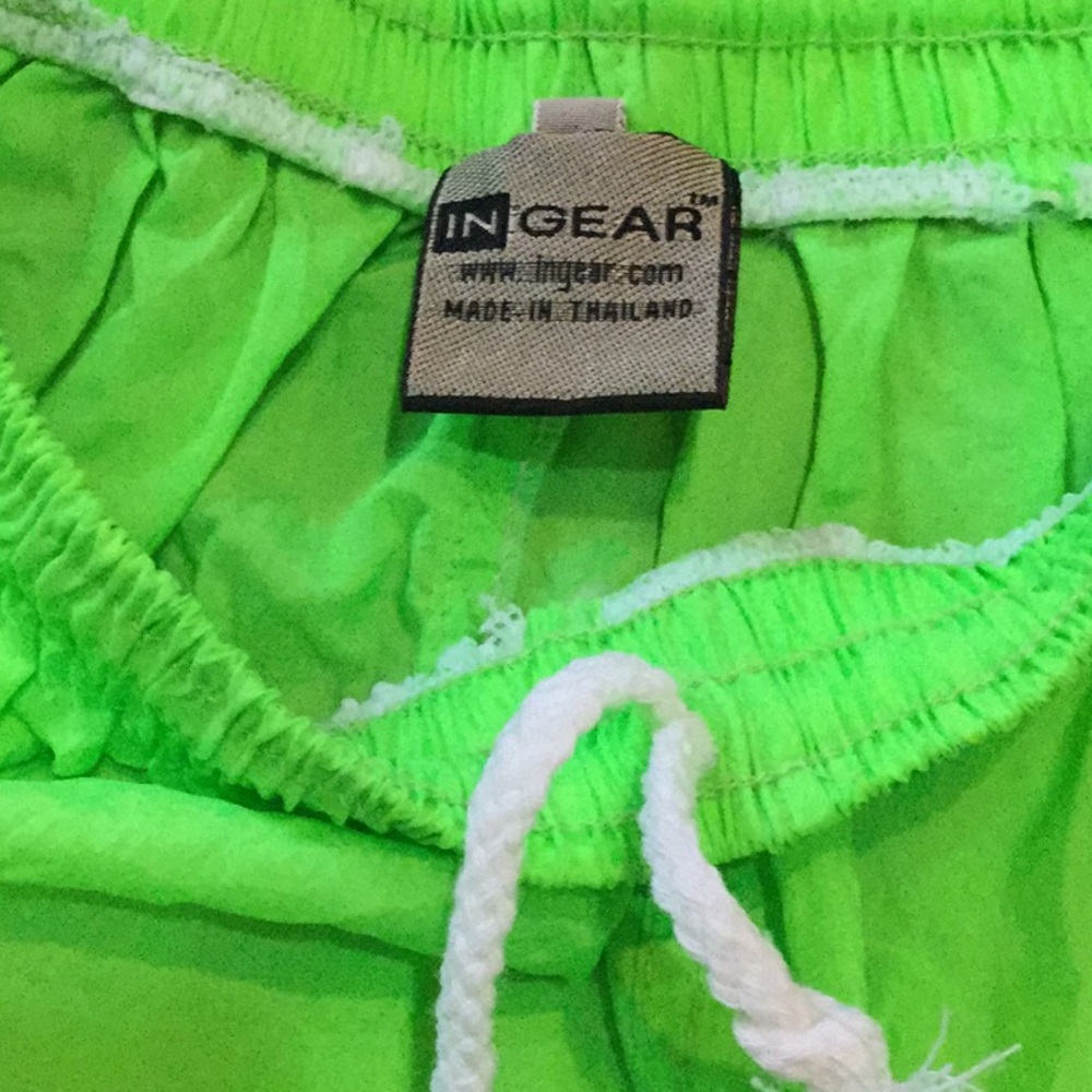 Shorts - Picture 3 of 6